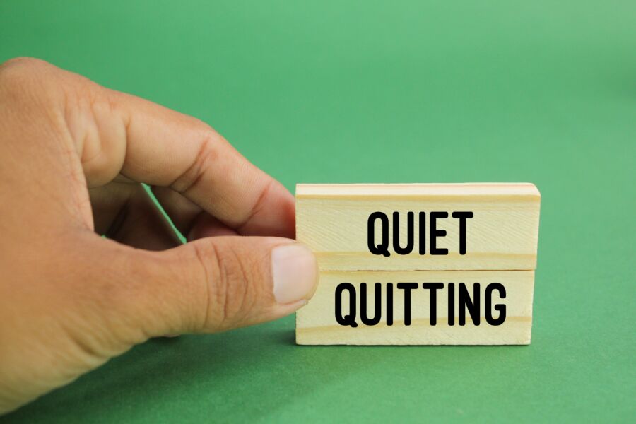 https://youngontop.com/10-teori-ekonomi-dasar-yang-perlu-dip9 Info Menarik tentang Fenomena Quiet Quitting yang Sudah Ada Sejak Duluahami-pebisnis-pemula/