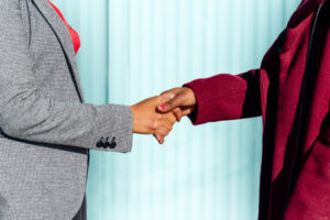 8 Cara Meminta Maaf yang Tulus ke Teman setelah Bertengkar