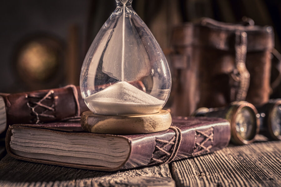 10 Manfaat Mempelajari Sejarah bagi Pemahaman Masa Kini dan Masa Depan