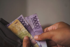 10 Cara Menghemat Uang Saku saat Masa-masa Menjelang Akhir Bulan