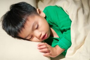 5 Fakta Ilmiah tentang Ngiler saat Tidur dan Cara Menguranginya