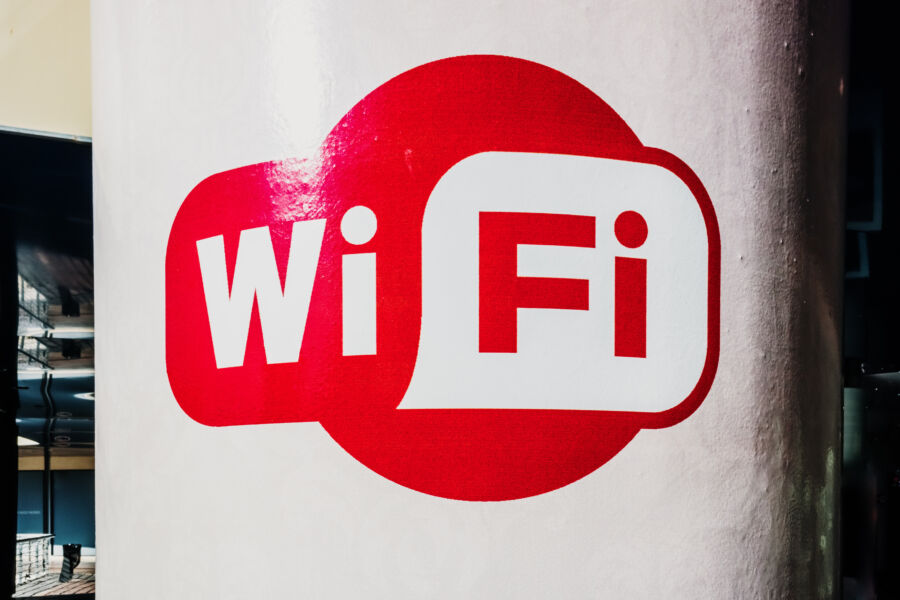 7 Alasan Kenapa Wifi di Indonesia Sering Lemot 