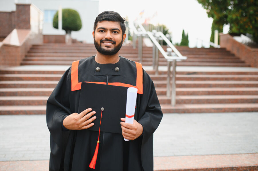 5 Perbedaan Antara Kuliah S1, D4, dan D3 yang Jarang Dibahas