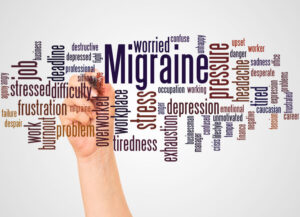 5 Cara Membedakan Sakit Kepala Biasa vs Migrain