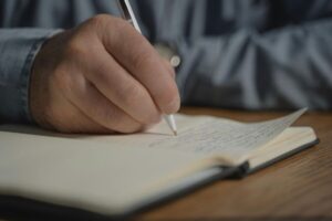 7 Cara Mencatat Materi Kuliah dengan Cepat dan Rapi